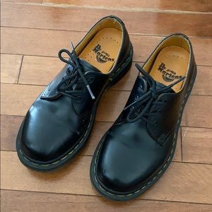 Dr martens classic oxford shoes